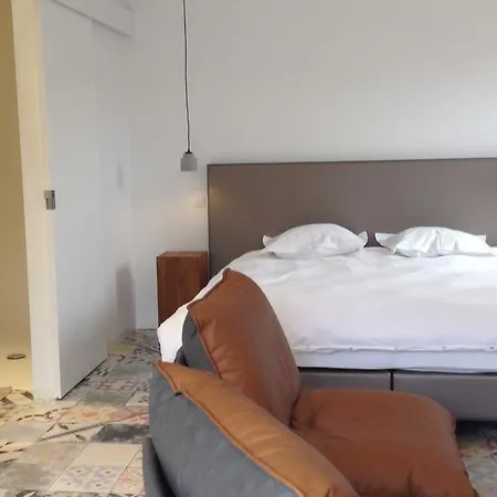 Pluimpapaver Hotel 3*